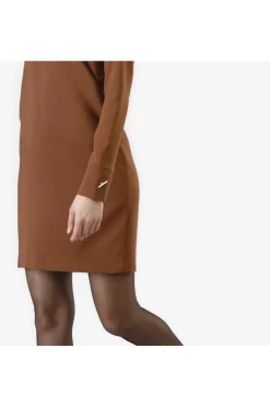 abito dritto con scollo a "v" in tessuto  bistretch tabacco