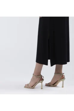 abito lungo con placchette alle spalle nero