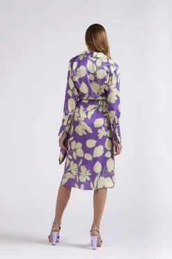 abito stampato legato a portafoglioo maxy fiore viola