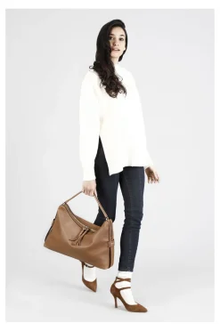 bauletto con maxi cerniera e nappine sfrangiate