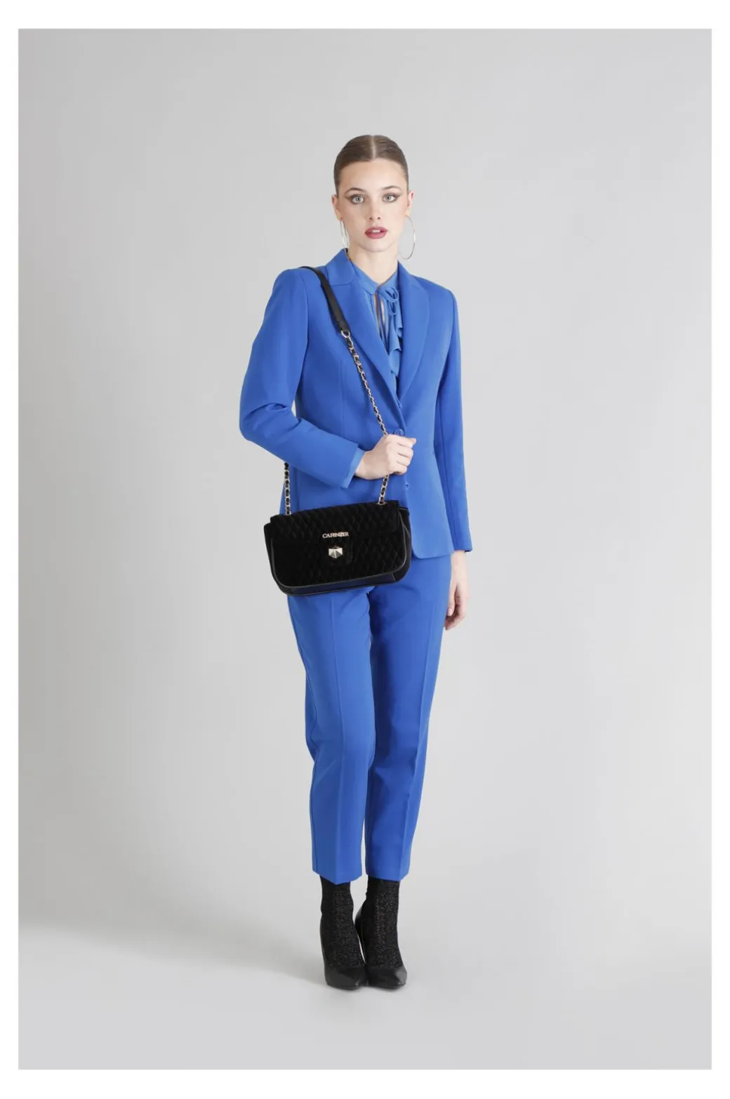 borsa a spalla in velluto trapuntato con accessori esagonali nero