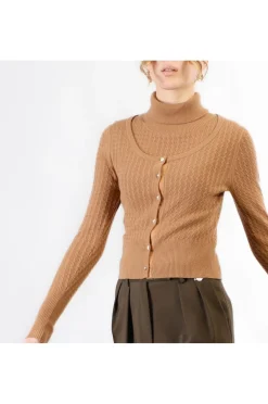 cardigan corto con bottoni cammello