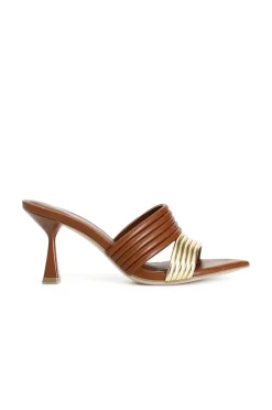 ciabatta bicolor con listini imbottiti cuoio/oro