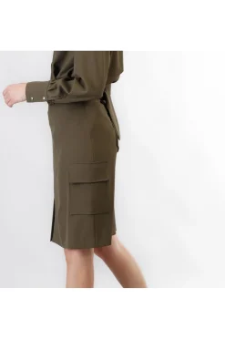 gonna a vita alta con tasconi  tipo cargo fango