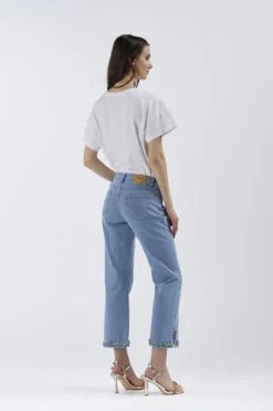 jeans denim boot cut con ricamo sul fondo sky