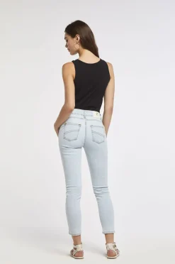 jenas brigittte skinny in tela stretch bleach