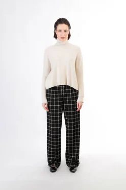 maglia collo alto avorio