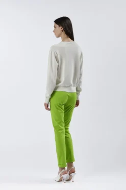 maglia girocollo con scritta "be a flower" bianco