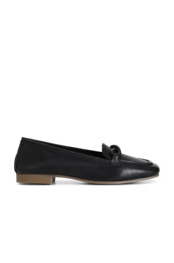 mocassini in pelle con mignon imbottito nero