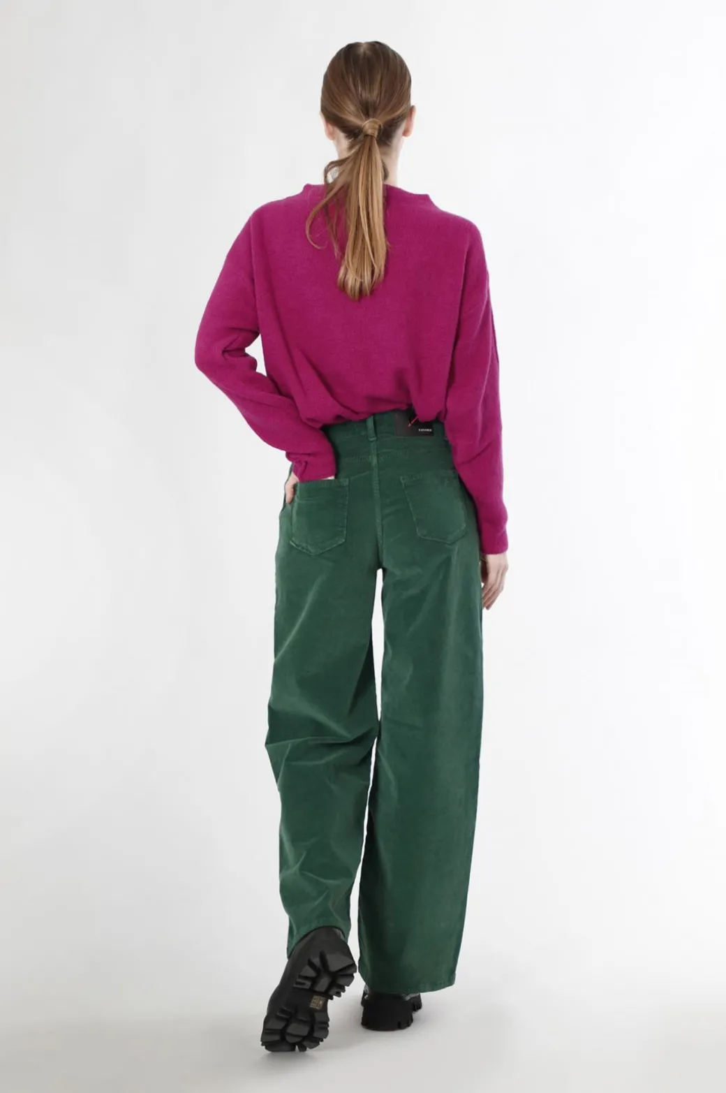 pantalone wide leg in velluto tinto capo bottiglia