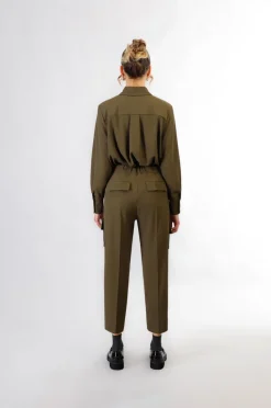 pantaloni modello cargo con vita elasticata fango