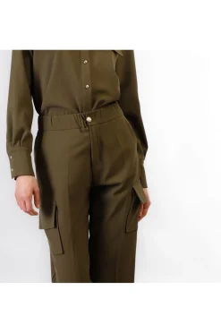 pantaloni modello cargo con vita elasticata fango