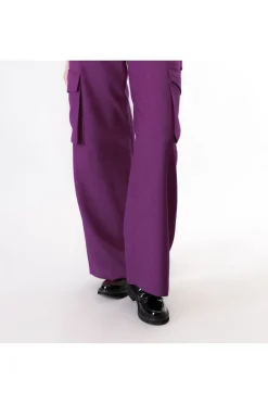 pantaloni wide con tasconi fuxia
