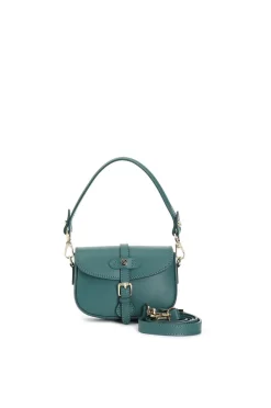 pattina in pelle con tracolla corta, passante con rivetto smaltato e fibbia verde