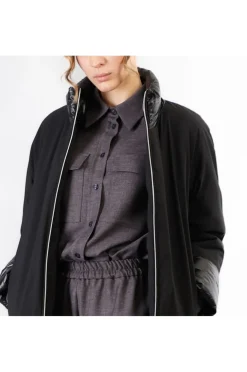 piumino tipo cappa bimateriale nero