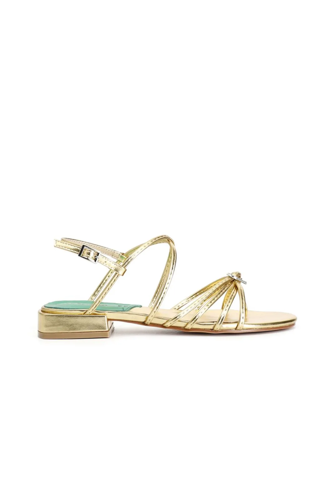 sandali con doppio incrocio effetto laminato con accessorio oro