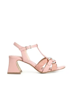 sandali modello a "t" in camoscio e nappa con accessorio catena rosa