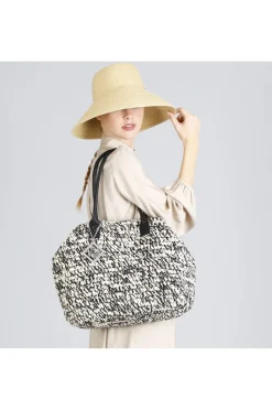 tote bag in crochet di carta bicolore nero