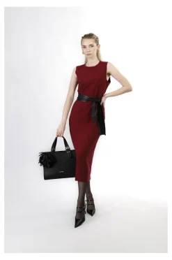 tote con charm grande e fiore in tessuto nero