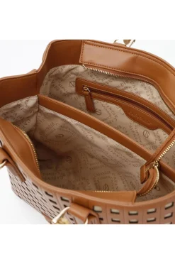 tote con traforatura e manico bamboo cuoio