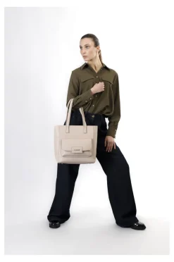 tote  in materiale granoso ed effetto suede sul quadrante davanti, attacco manic taupe