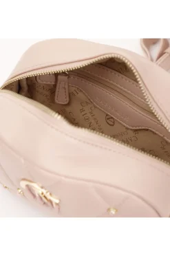 tracolla con trapunta a rombi con applicazione di rivetti  e logo bicolore cipria