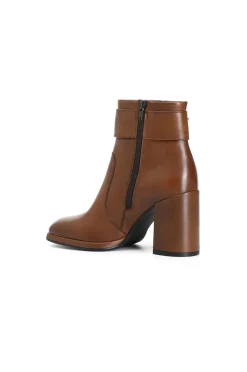 tronchetto donna in pelle con fibbia cognac