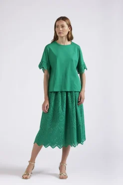 t-shirt a scatolina con sangallo alle maniche verde